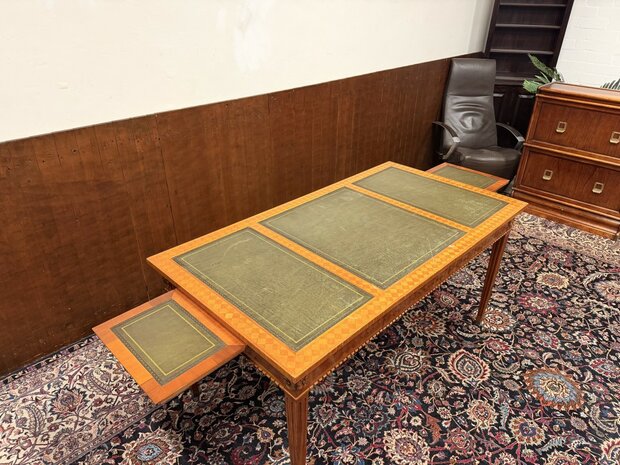 Klassiek-Antiek-Oud-Engels-Chesterfield-Schrijftafel-Bureau-Desk-met-Groen-Leder-Ingelegd-11