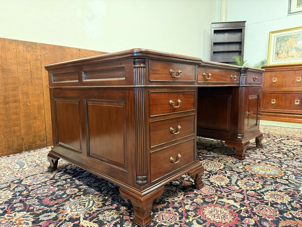 Klassiek-Oud-Antiek-Engels-Chesterfield-Vintage-Bureau-Bureel-Desk-Partnerdesk-Mahonie-Groen-Leder-4