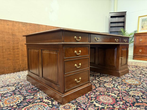 Klassiek-Oud-Antiek-Engels-Chesterfield-Vintage-Bureau-Bureel-Desk-Partnerdesk-Mahonie-Groen-Leder-4