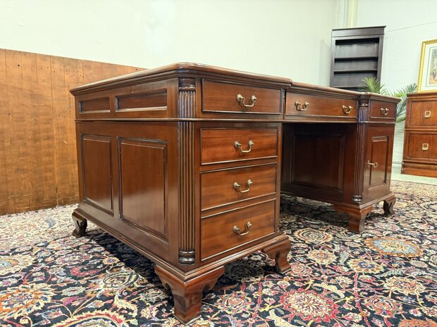 Klassiek-Engels-Oud-Antiek-Chesterfield-Vintage-Bureau-Partnerdesk-Desk-met-Groen-Leder-Ingelegd