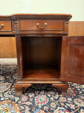 Klassiek-Engels-Oud-Antiek-Chesterfield-Vintage-Bureau-Partnerdesk-Desk-met-Groen-Leder-Ingelegd