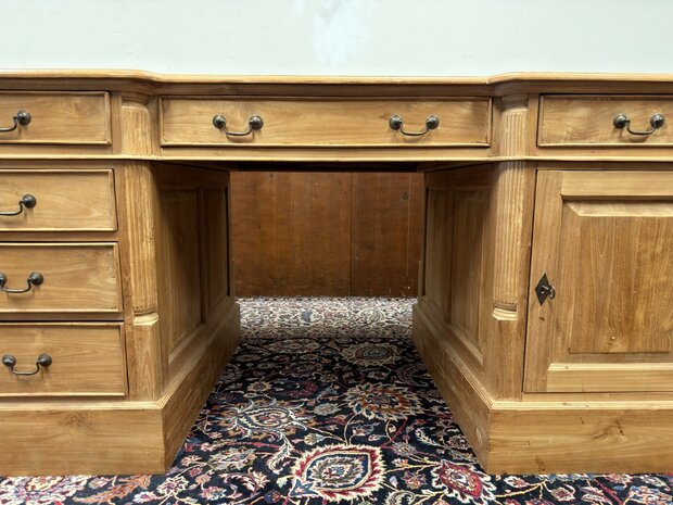 Klassiek-Engels-Antiek-Oud-Chesterfield-Vintage-Bureau-Desk-Teakhout-met-Bruin-Leder-Ingelegd