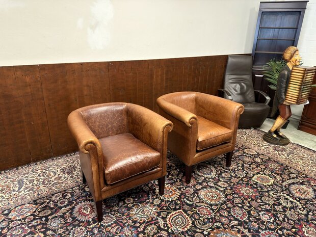 Klassiek-Oud-Antiek-Engels-Antiek-Vintage-Chesterfield-Schaap-Leder-Fauteuil-Arm-Chair-Laura-Ashley