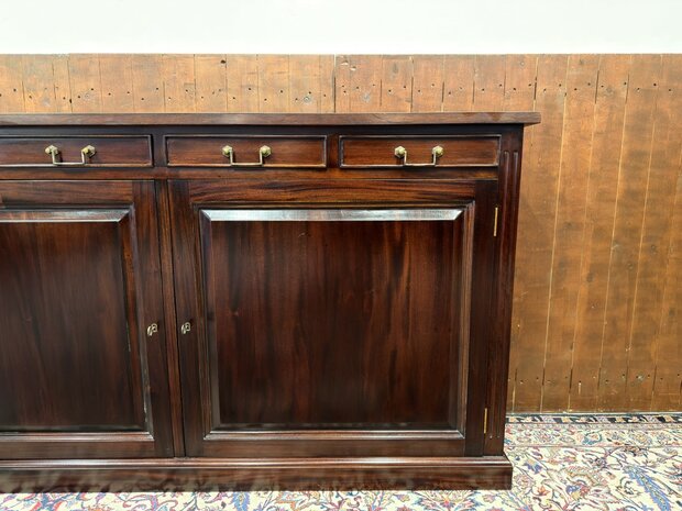 Klassiek-Oud-Antiek-Engels-Antiek-Vintage-Chesterfield-Kantoorkast-Dressoir