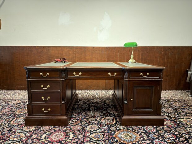 Klassiek-Oud-Antiek-Engels-Antiek-Vintage-Chesterfield-Bureau-Desk-Partnerdesk-Groen-Leder