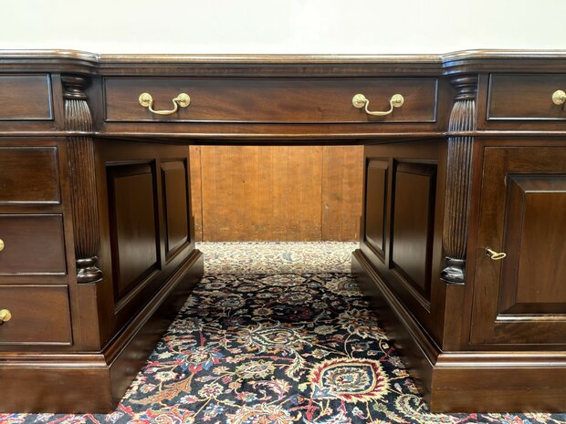 Klassiek-Oud-Antiek-Engels-Antiek-Vintage-Chesterfield-Bureau-Desk-Partnerdesk-Groen-Leder