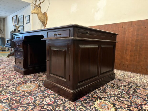 Klassiek-Oud-Antiek-Engels-Antiek-Vintage-Chesterfield-Bureau-Desk-Partnerdesk-Bruin-Leder