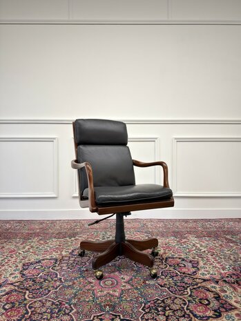 Klassiek-Antiek-Oud-Engels-Chesterfield-Set-Vintage-Heldense-Exclusive-Bureaustoel-President-Chair-Zwart