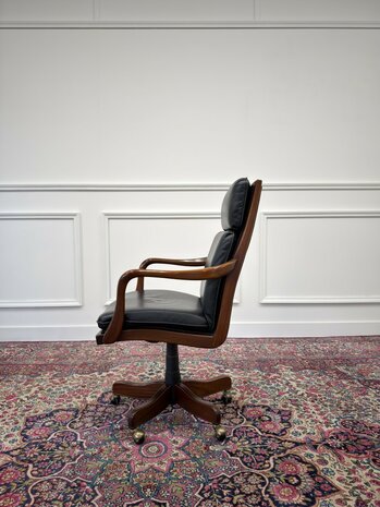 Klassiek-Antiek-Oud-Engels-Chesterfield-Set-Vintage-Heldense-Exclusive-Bureaustoel-President-Chair-Zwart