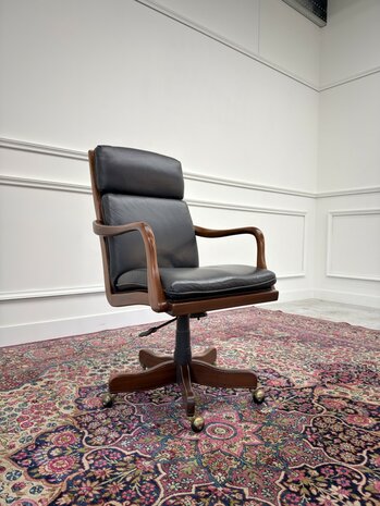 Klassiek-Antiek-Oud-Engels-Chesterfield-Set-Vintage-Heldense-Exclusive-Bureaustoel-President-Chair-Zwart