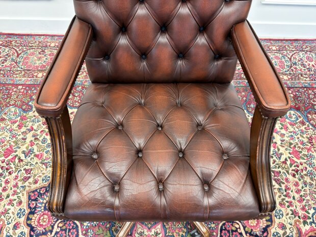 Klassiek-Engels-Oud-Antiek-Vintage-Chesterfield-Bureaustoel-President-Chair-Oxblood-Leder