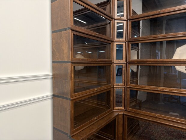 Klassiek-Engels-Oud-Antiek-Vintage-Chesterfield-Globe-Wernicke-Stijl-Boekenkast-Hoekkast-Bibliotheekkast