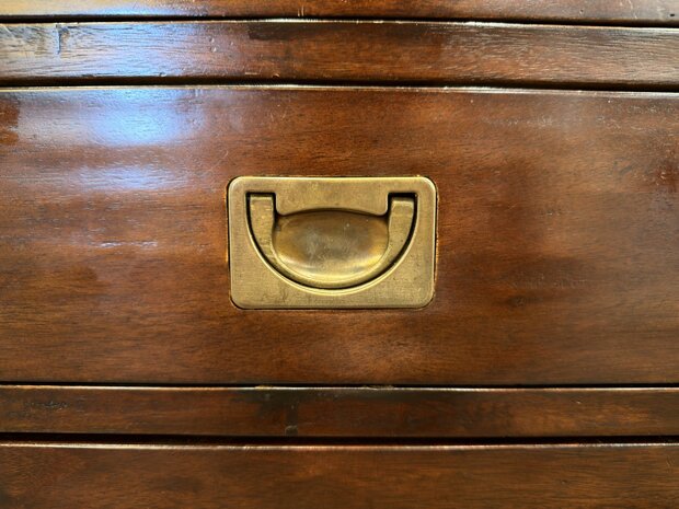 Klassiek-Antiek-Engels-Vintage-Chesterfield-Bureau-Desk-met-Bruin-Leder-Ingelegd