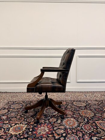 Klassiek-Engels-Antiek-Oud-Chesterfield-Vintage-Bureaustoel-President-Chair-Oxblood-Bruin-Leder