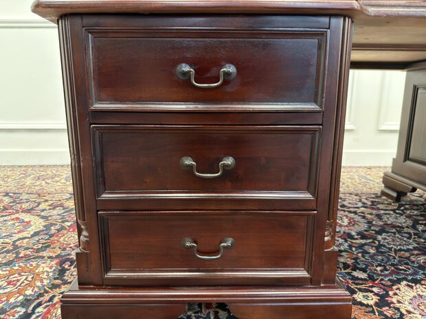 Klassiek-Engels-Antiek-Oud-Vintage-Chesterfield-Bureau-Desk-Partnerdesk-Groen-Leder