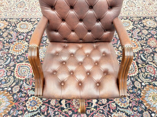 Klassiek-Engels-Antiek-Oud-Vintage-Chesterfield-Bureaustoel-President-Chair-Oxblood-Rood-Leder
