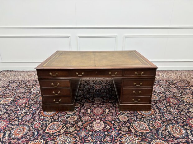 Klassiek-Engels-Antiek-Oud-Vintage-Chesterfield-Bureau-Desk-Partnerdesk-Olijf-Groen-Leder