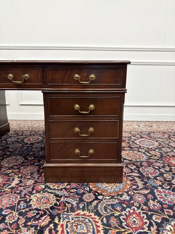 Klassiek-Engels-Antiek-Oud-Vintage-Chesterfield-Bureau-Desk-Partnerdesk-Olijf-Groen-Leder