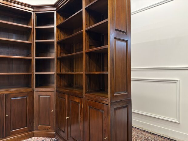 Klassiek-Antiek-Oud-Engels-Vintage-Chesterfield-Mahonie-Boekenkast-Hoekkast-Kast