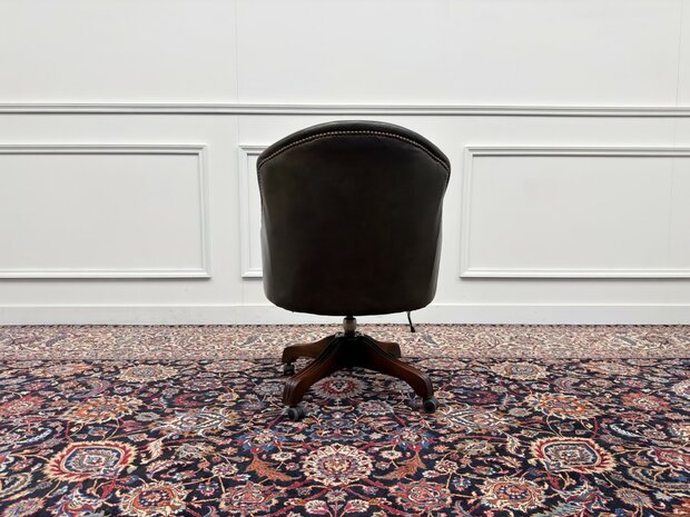 Klassiek-Engels-Antiek-Oud-Vintage-Wade-Chesterfield-Bureaustoel-Captain-Chair-Olijfgroen-Leder