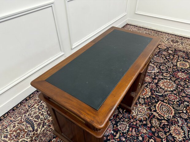 Klassiek-Engels-Antiek-Oud-Vintage-Chesterfield-Bureau-Desk-Zwart-Leder