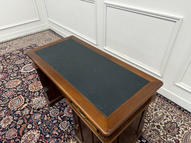 Klassiek-Engels-Antiek-Oud-Vintage-Chesterfield-Bureau-Desk-Zwart-Leder