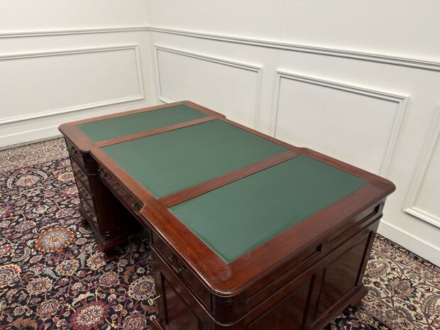 Klassiek-Engels-Antiek-Oud-Vintage-Chesterfield-Bureau-Desk-Partnerdesk-Groen-Leder-Ingelegd