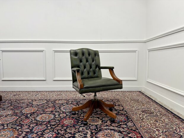 Klassiek-Engels-Antiek-Oud-Vintage-Chesterfield-Groene-Bureaustoel-President-Chair
