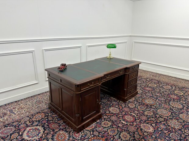 Klassiek-Engels-Oud-Antiek-Chesterfield-Vintage-Bureau-Desk-Partnerdesk-Groen-Leder