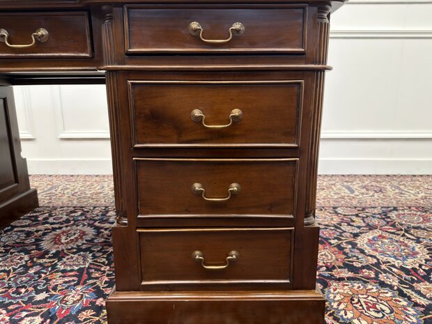 Klassiek-Engels-Oud-Antiek-Chesterfield-Vintage-Bureau-Desk-Partnerdesk-Groen-Leder