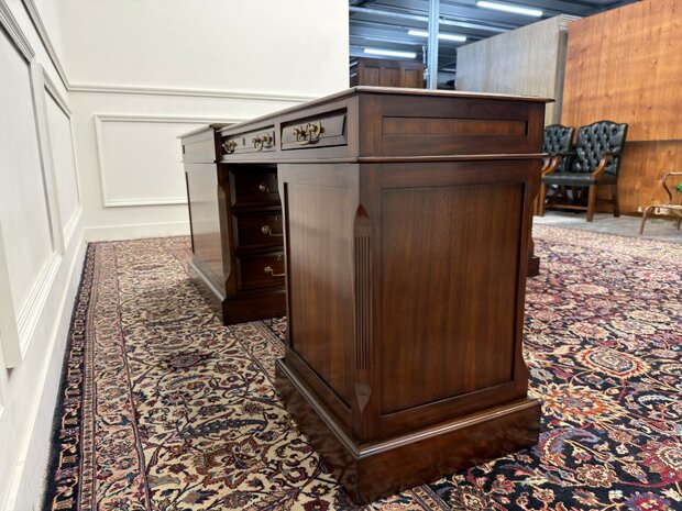 Klassiek-Antiek-Engels-Oud-Chesterfield-Originele-Globe-Wernicke-Bureau-Hoekbureau-Desk-Mahoniehout-Groen-Leder