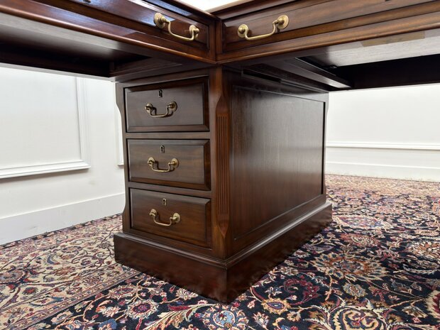 Klassiek-Antiek-Engels-Oud-Chesterfield-Originele-Globe-Wernicke-Bureau-Hoekbureau-Desk-Mahoniehout-Groen-Leder