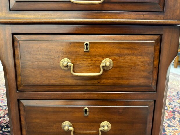Klassiek-Antiek-Engels-Oud-Chesterfield-Originele-Globe-Wernicke-Bureau-Hoekbureau-Desk-Mahoniehout-Groen-Leder