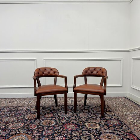 Klassiek-Engels-Antiek-Oud-Chesterfield-Bureaustoel-Stoel-Stoelen-Set