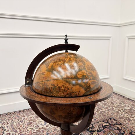 Klassiek-Engels-Italiaans--Antiek-Oud-Chesterfield-Globe-Barglobe-Vloermodel