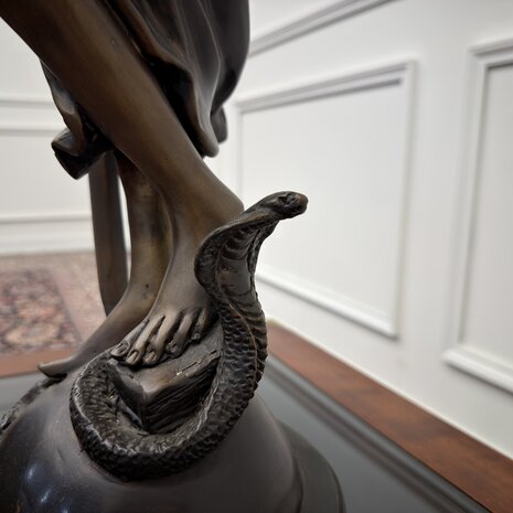Klassiek-Bronzen-Beeld-Vrouw-Justitia-Lady-Justice