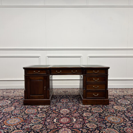 Klassiek-Engels-Oud-Antiek-Vintage-Chesterfield-Bureau-Desk-Groen-Leder