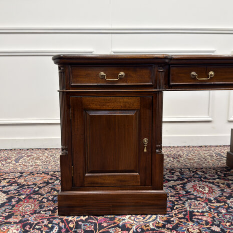 Klassiek-Engels-Oud-Antiek-Vintage-Chesterfield-Bureau-Desk-Groen-Leder