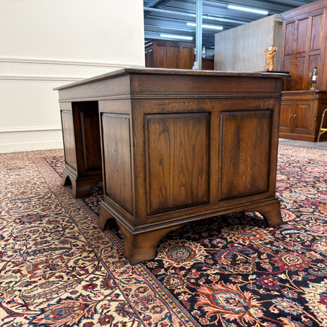 Klassiek-Antiek-Engels-Oud-Vintage-Chesterfield-RAC-Royal-Antique-Collection-Bureau-Desk-Groen-Leder