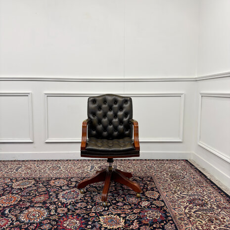 Klassiek-Engels-Antiek-Oud-Vintage-Chesterfield-Bureaustoel-President-Chair-Olijf-Groen-Leder