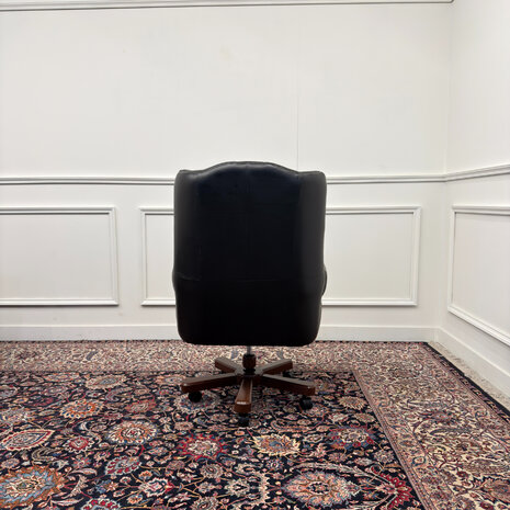 Klassiek-Engels-Antiek-Oud-Vintage-Chesterfield-Rochester-Bureaustoel-Director-Chair-Zwart-Leder