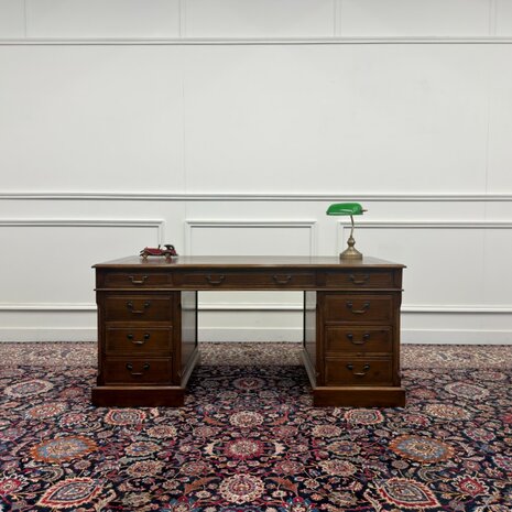 Klassiek-Engels-Antiek-Oud-Vintage-Chesterfield-Eiken-Eichholtz-Bureau-Desk