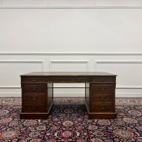 Klassiek-Engels-Antiek-Oud-Vintage-Chesterfield-Eiken-Eichholtz-Bureau-Desk