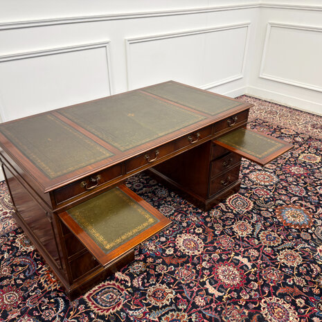 Klassiek-Engels-Antiek-Oud-Vintage-Chesterfield-Bureau-Desk-Groen-Leder