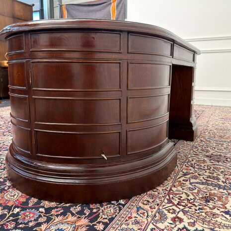 Klassiek-Engels-Antiek-Oud-Vintage-Chesterfield-Groot-Ovaal-Bureau-Desk