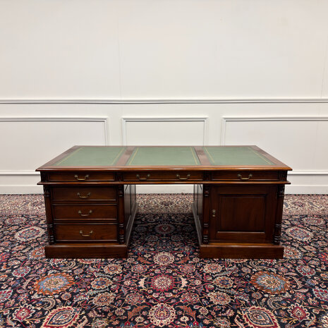 Klassiek-Engels-Antiek-Oud-Vintage-Chesterfield-Groot-Bureau-Desk-Groen-Leder