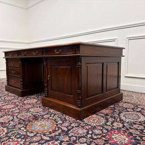 Klassiek-Engels-Antiek-Oud-Vintage-Chesterfield-Groot-Bureau-Desk-Groen-Leder