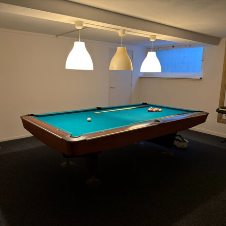 Complete-Pooltafel-met-4-keuen-en-accessoires
