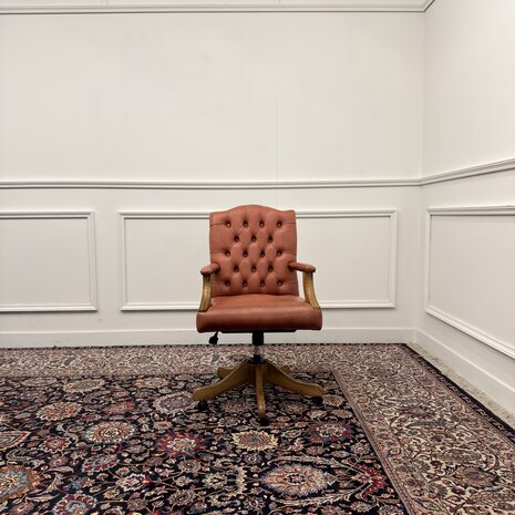 Klassiek-Engels-Antiek-Oud-Vintage-Chesterfield-Bureaustoel-President-Chair-Zalmkleurig-Leder