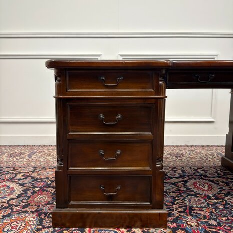 Klassiek-Engels-Antiek-Oud-Vintage-Chesterfield-Bureau-Desk-Partnerdesk-Set-Zwart-Leder-Met-Stoelen